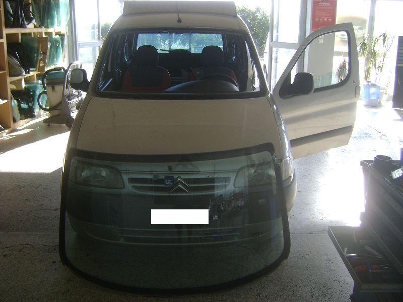 citroen επαγγελματικό αντικατάσταση σπασμένου Παρμπρίζ