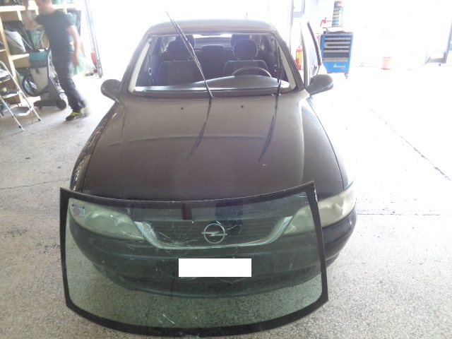 opel vectra parbriz