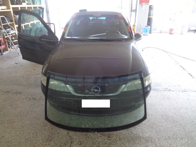 opel vectra parbriz
